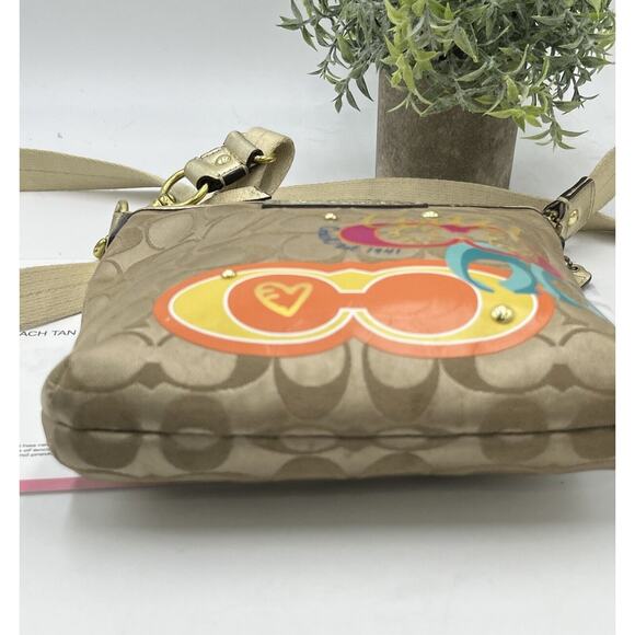 Coach Authenticated Vintage Poppy C Applique Sateen Metallic Trim Messenger Bag - Picture 3 of 8